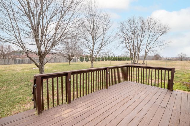 10 Nelson Drive, Hustonville, KY 40437