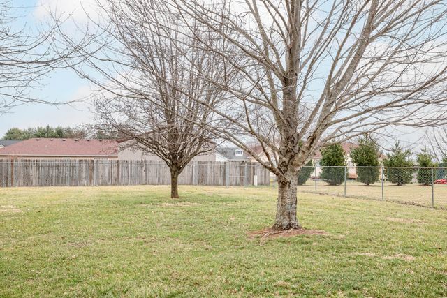 10 Nelson Drive, Hustonville, KY 40437
