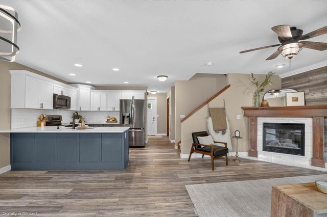 5020 Algonquin Drive, Cedar Falls, IA 50613