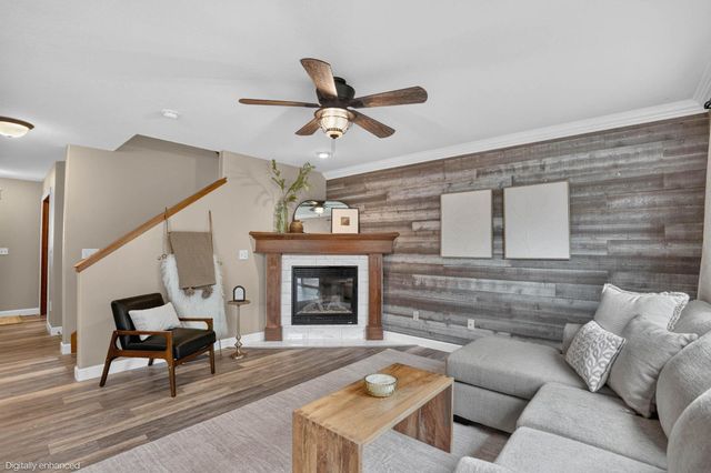 5020 Algonquin Drive, Cedar Falls, IA 50613