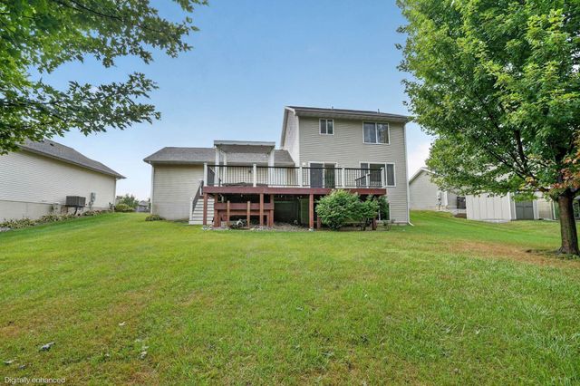 5020 Algonquin Drive, Cedar Falls, IA 50613