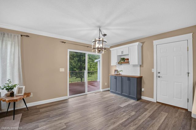 5020 Algonquin Drive, Cedar Falls, IA 50613