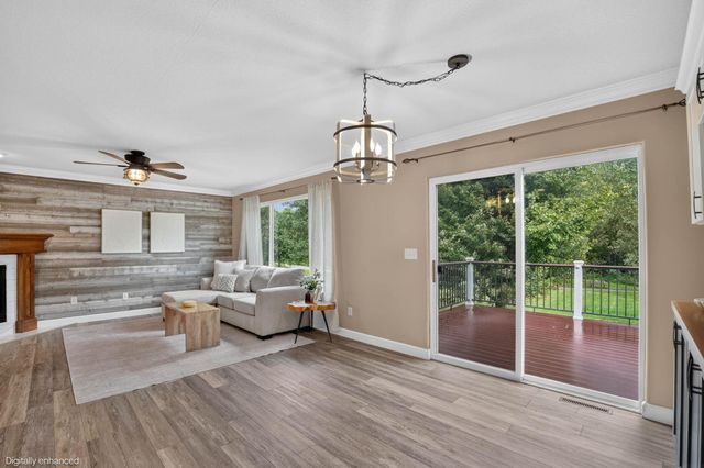5020 Algonquin Drive, Cedar Falls, IA 50613