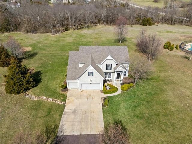 18518 W 252nd Street, Paola, KS 66071
