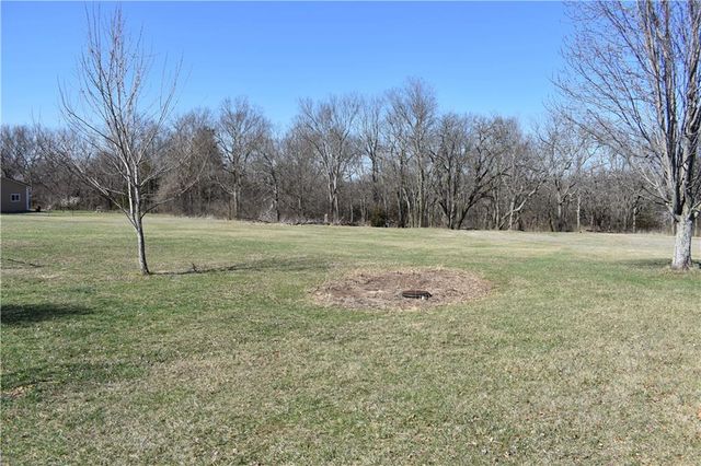 18518 W 252nd Street, Paola, KS 66071