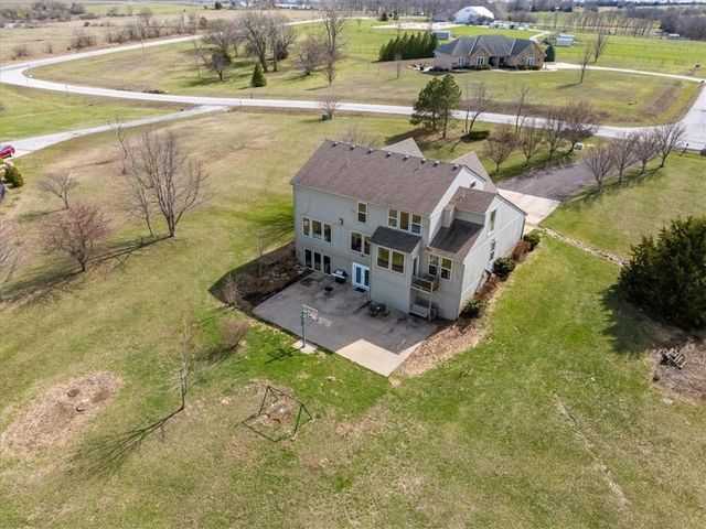 18518 W 252nd Street, Paola, KS 66071
