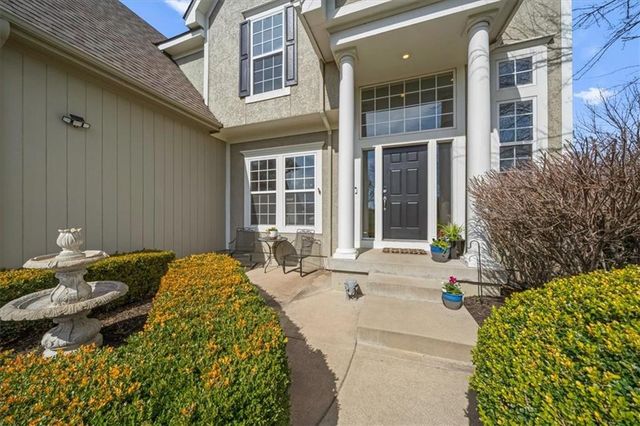 18518 W 252nd Street, Paola, KS 66071