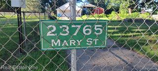 23765 Mary Street, Taylor, MI 48180