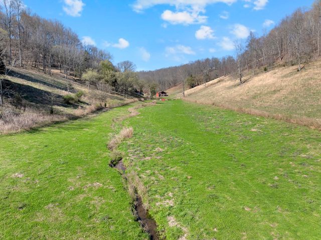 546 Womack Hollow Rd, Liberty, TN 37095