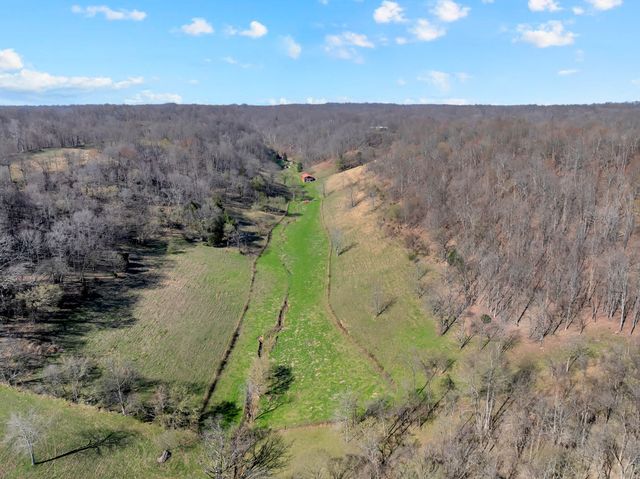 546 Womack Hollow Rd, Liberty, TN 37095