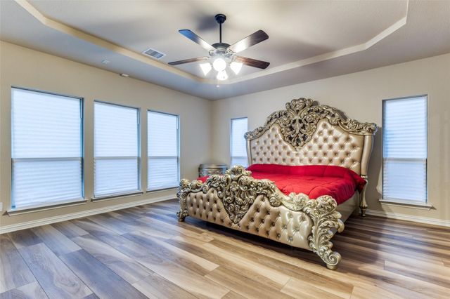 301 Calhoun Street, Glenn Heights, TX 75154