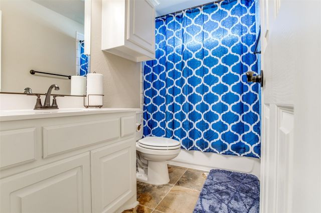 301 Calhoun Street, Glenn Heights, TX 75154