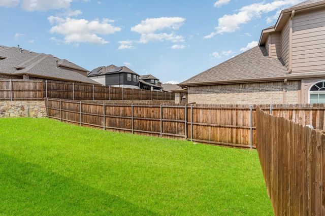 301 Calhoun Street, Glenn Heights, TX 75154