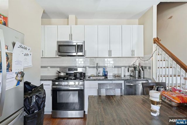 314 7th Avenue, Newark, NJ 07107