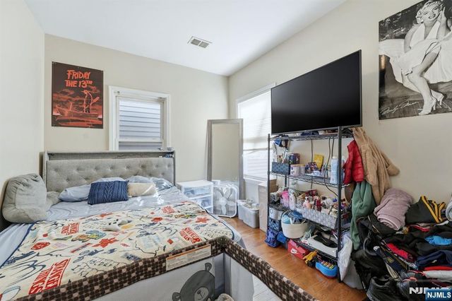 314 7th Avenue, Newark, NJ 07107