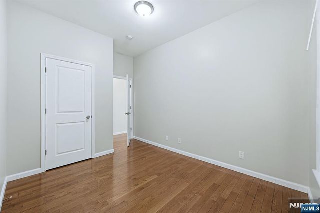 314 7th Avenue, Newark, NJ 07107