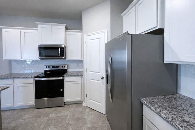 31101 MANGO FADE WAY, San Antonio, FL 33576