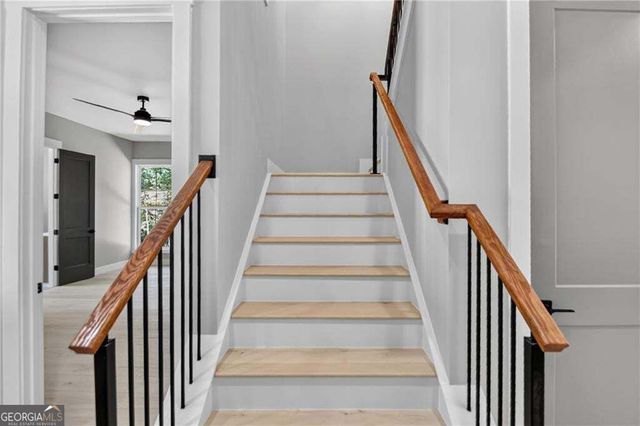 5578 Lilburn Stone Mountain Road, Stone Mountain, GA 30087