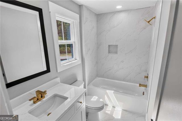 5578 Lilburn Stone Mountain Road, Stone Mountain, GA 30087