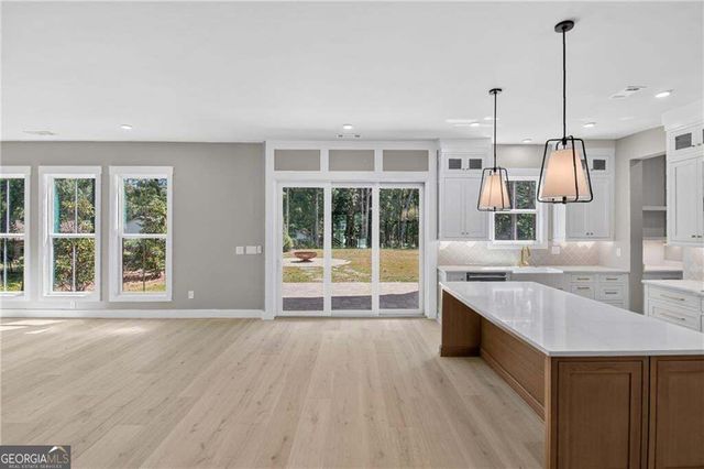 5578 Lilburn Stone Mountain Road, Stone Mountain, GA 30087