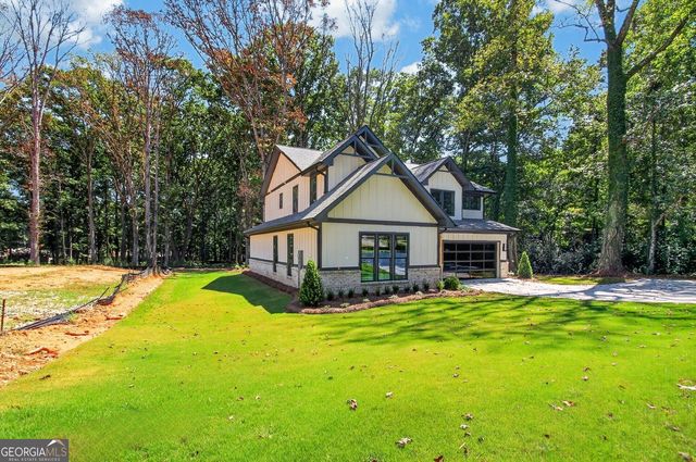 5578 Lilburn Stone Mountain Road, Stone Mountain, GA 30087