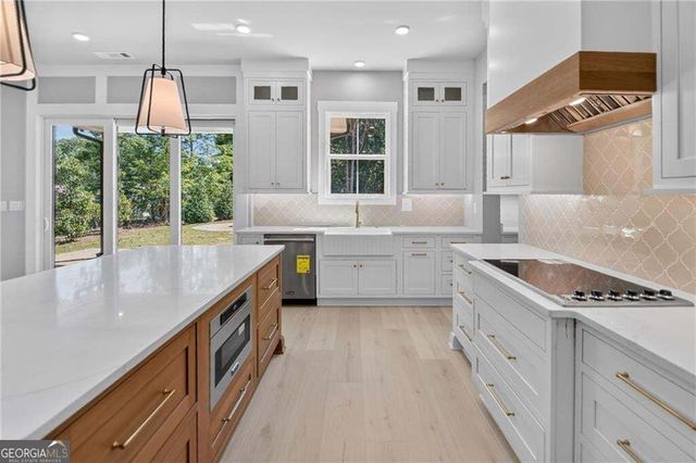 5578 Lilburn Stone Mountain Road, Stone Mountain, GA 30087
