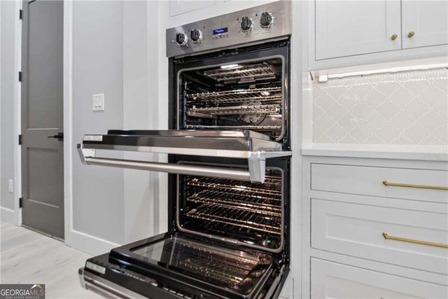 5578 Lilburn Stone Mountain Road, Stone Mountain, GA 30087