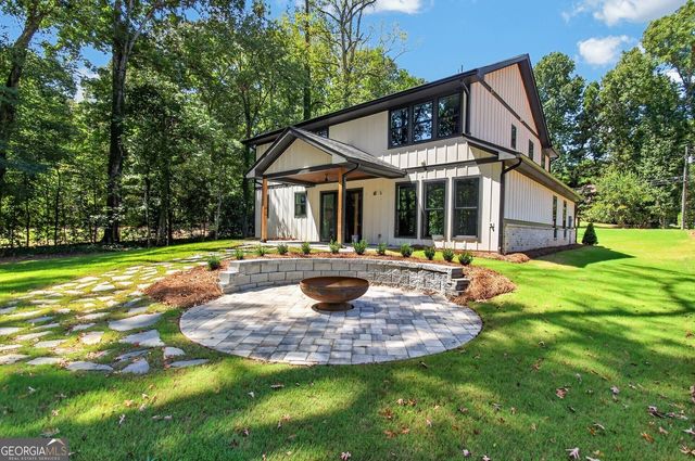 5578 Lilburn Stone Mountain Road, Stone Mountain, GA 30087