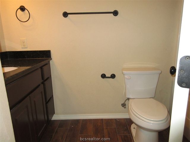 103 Richards Street, College Station, TX 77840