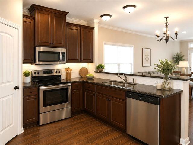 103 Richards Street, College Station, TX 77840