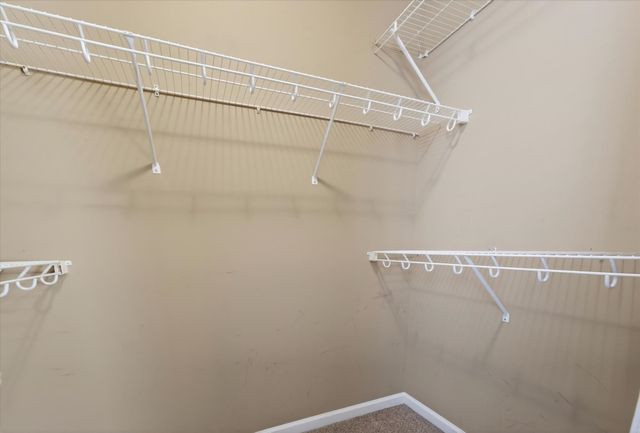 631 Hidden Valley Dr, Clarksville, TN 37040