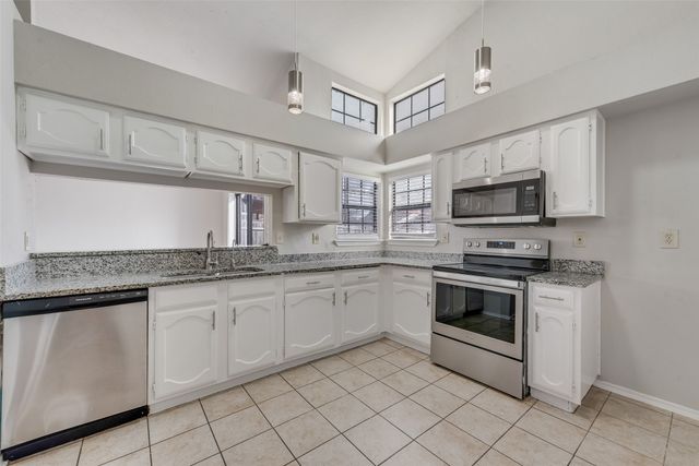 2410 Brookdale Drive, Arlington, TX 76014