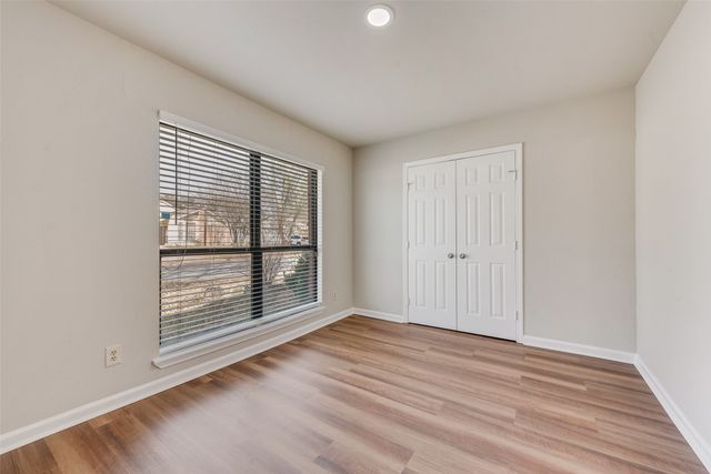 2410 Brookdale Drive, Arlington, TX 76014