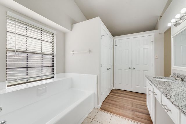 2410 Brookdale Drive, Arlington, TX 76014