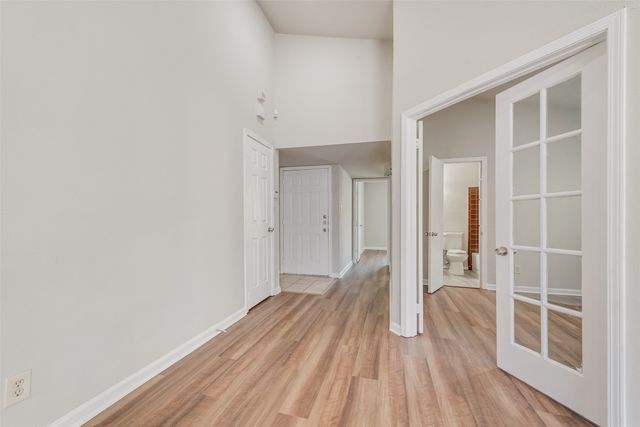 2410 Brookdale Drive, Arlington, TX 76014