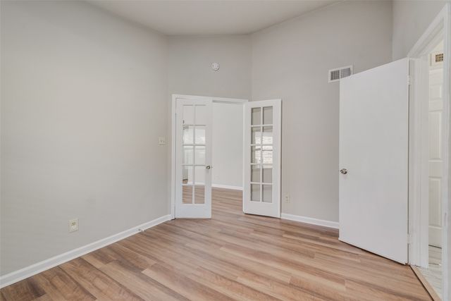 2410 Brookdale Drive, Arlington, TX 76014