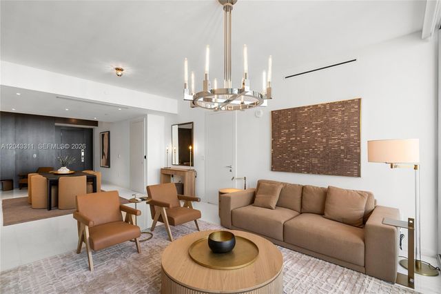 300 Biscayne Boulevard Way 4009W, Miami, FL 33131