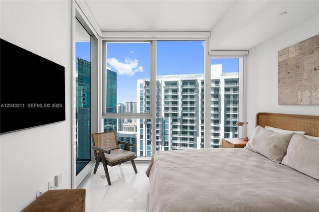 300 Biscayne Boulevard Way 4009W, Miami, FL 33131