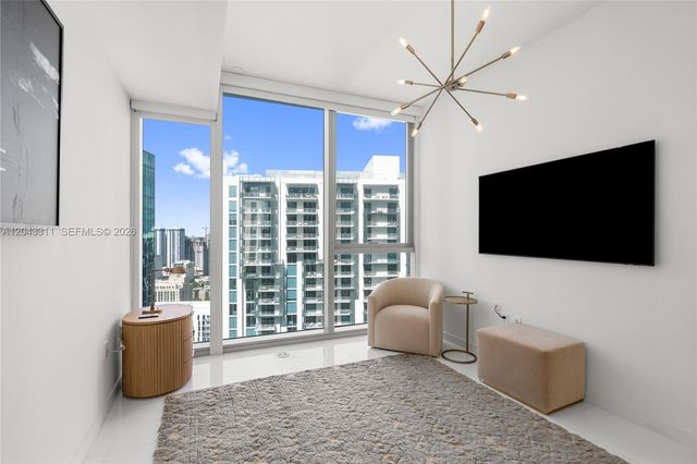 300 Biscayne Boulevard Way 4009W, Miami, FL 33131