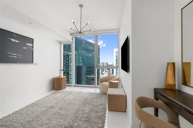 300 Biscayne Boulevard Way 4009W, Miami, FL 33131