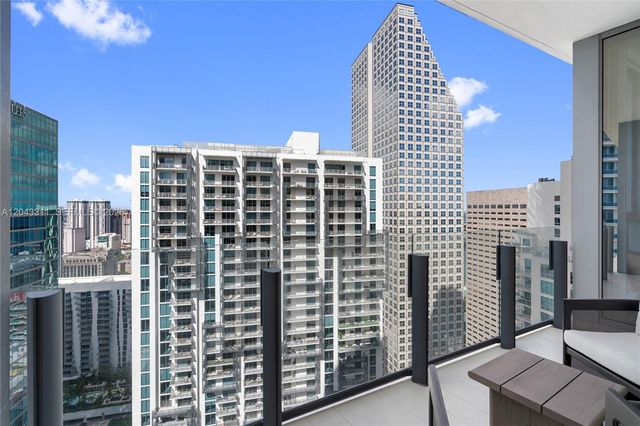 300 Biscayne Boulevard Way 4009W, Miami, FL 33131