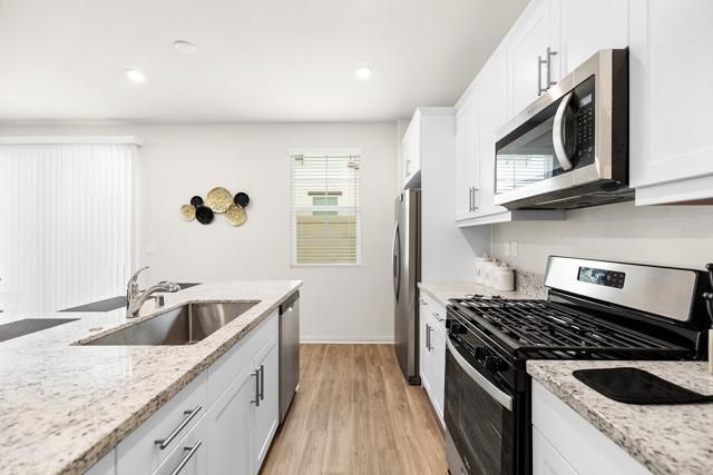 26871 James Drive, Menifee, CA 92585