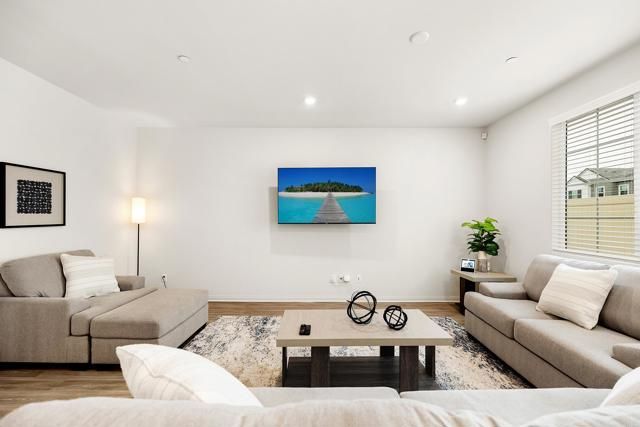 26871 James Drive, Menifee, CA 92585