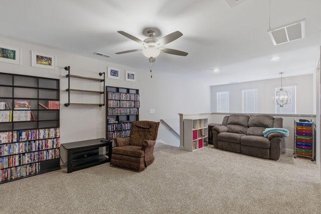 1319 Halter Park Dr, Gallatin, TN 37066