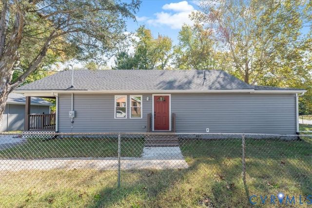1701 Arlington Rd, Hopewell, VA 23860