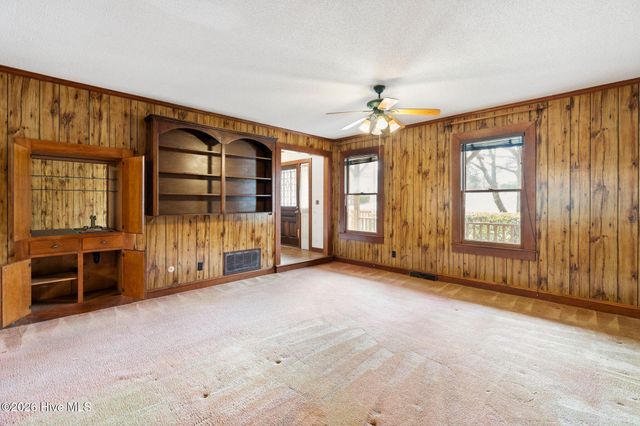 909 Rolling Hills Cove, Wilmington, NC 28409