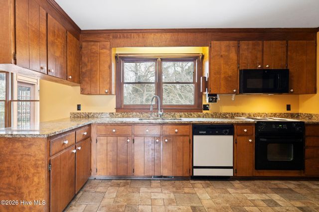 909 Rolling Hills Cove, Wilmington, NC 28409