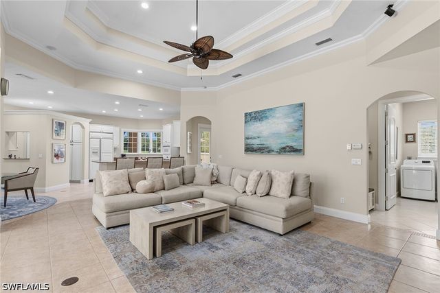 4661 Idylwood LN, Naples, FL 34119