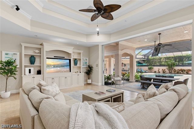 4661 Idylwood LN, Naples, FL 34119