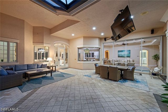 4661 Idylwood LN, Naples, FL 34119